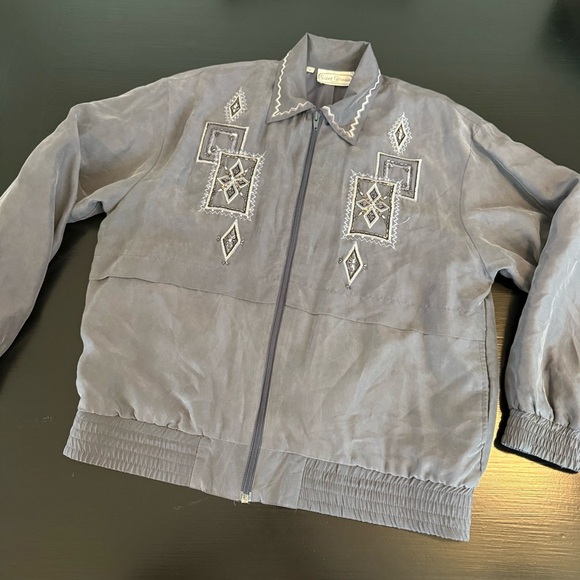 saint germain paris Jackets & Blazers - Vintage Saint‎ Germain Paris 100% silk beaded jacket